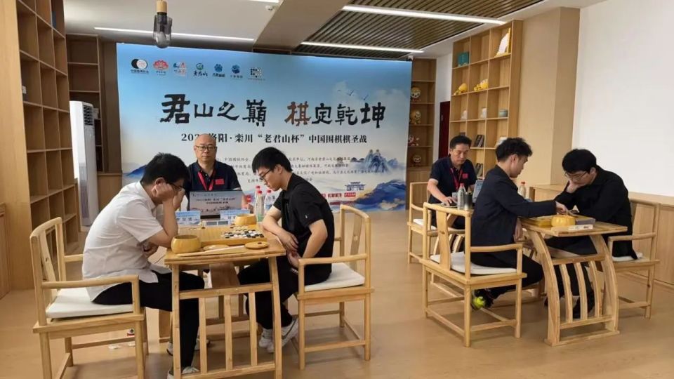 inews, 右难以兼顾, om