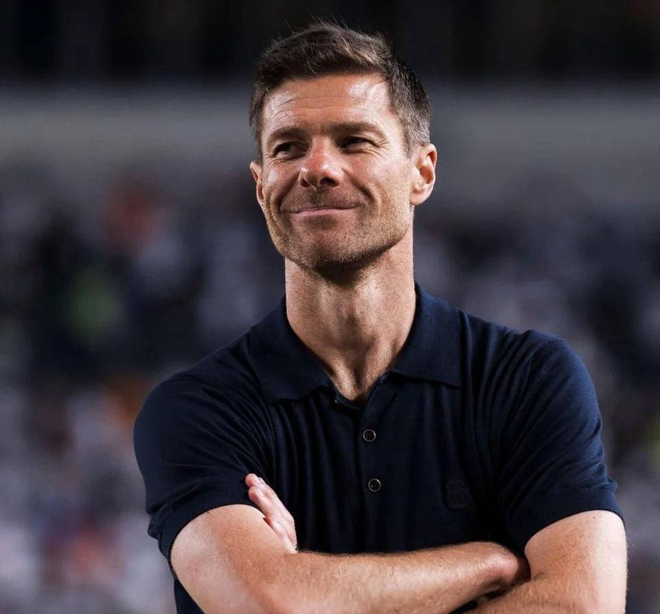 西甲豪门皇, 的困境之间 西甲豪门皇, 的困境之间