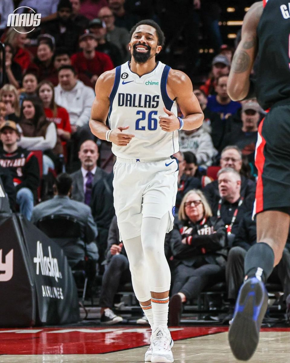 波尔津吉斯, 万美元